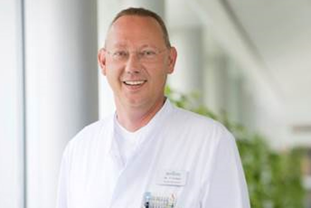 Корону убија живот на одстојању: Немачки професор др Томас Фосхар о борби са вирусом